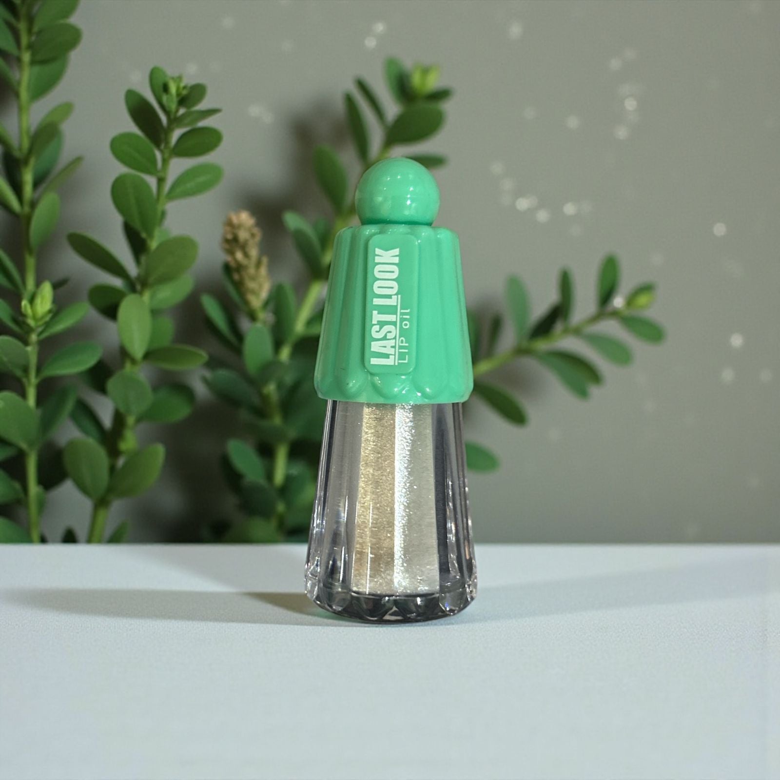 Last look lip oil