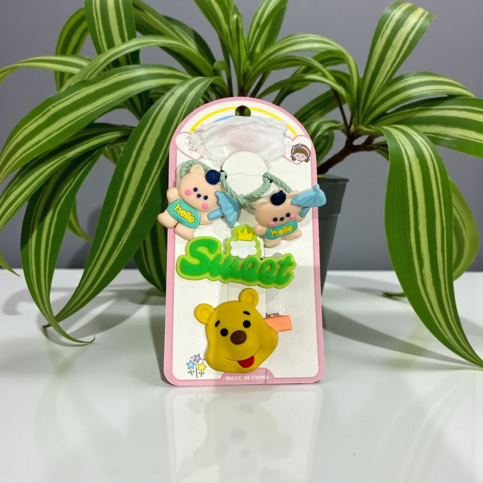 A green tiny hair band