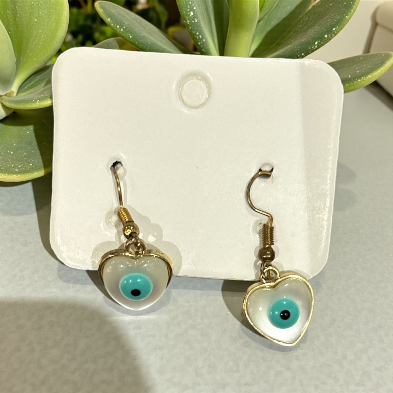 eye earing