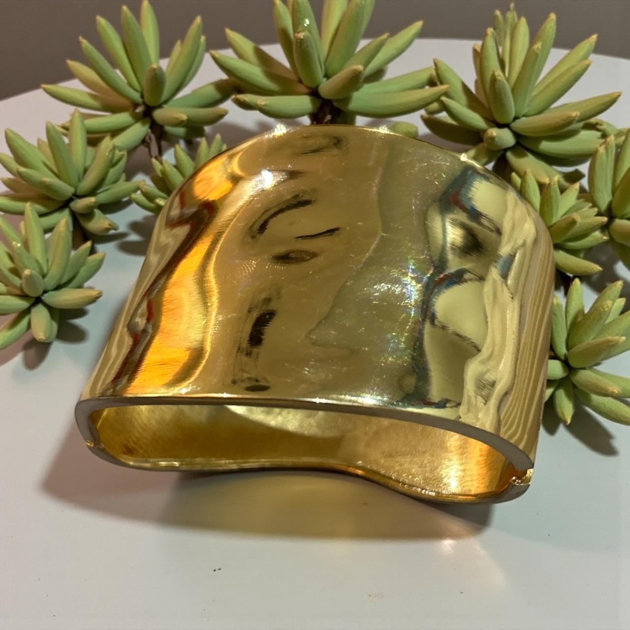 gold bangel