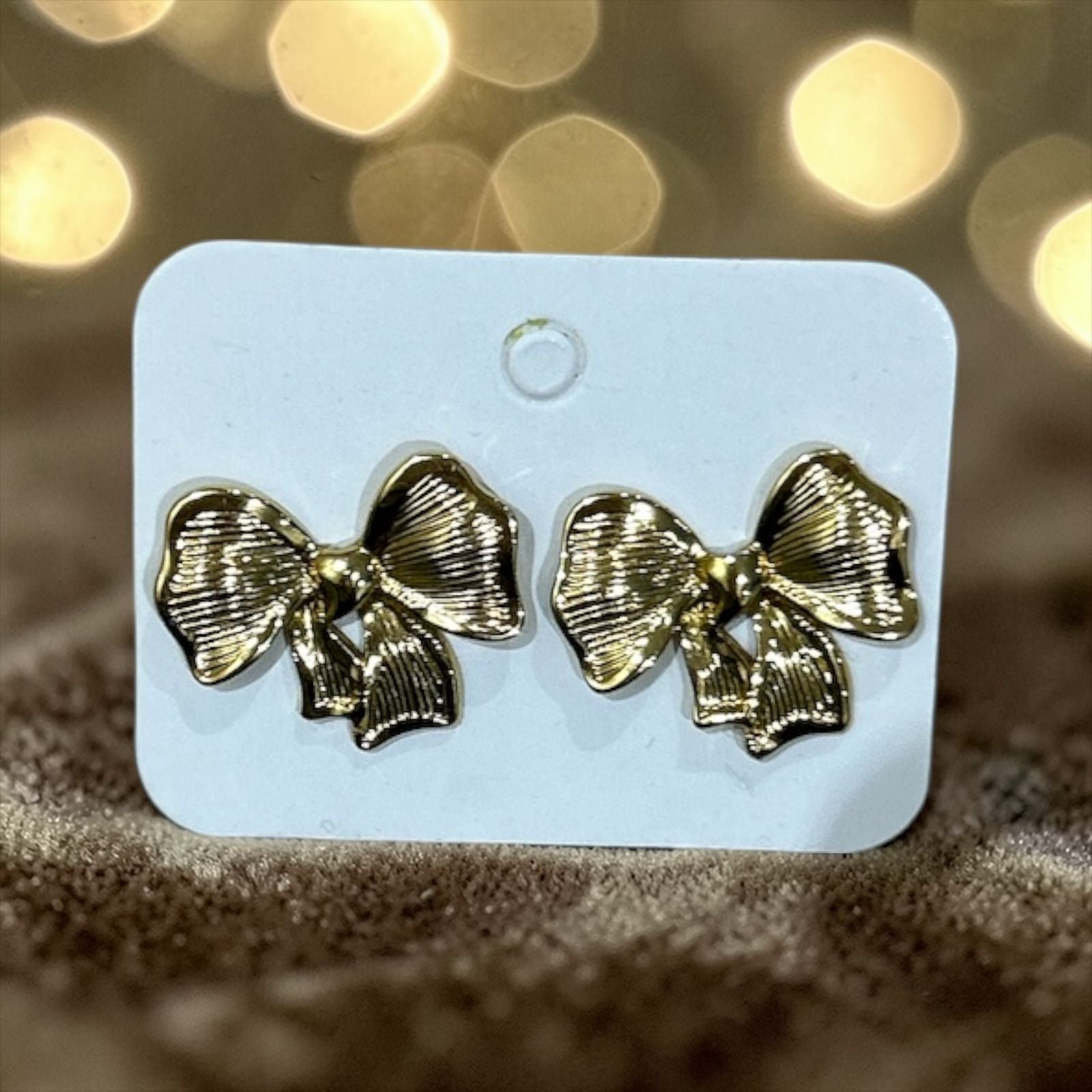 Elegant bow earrings