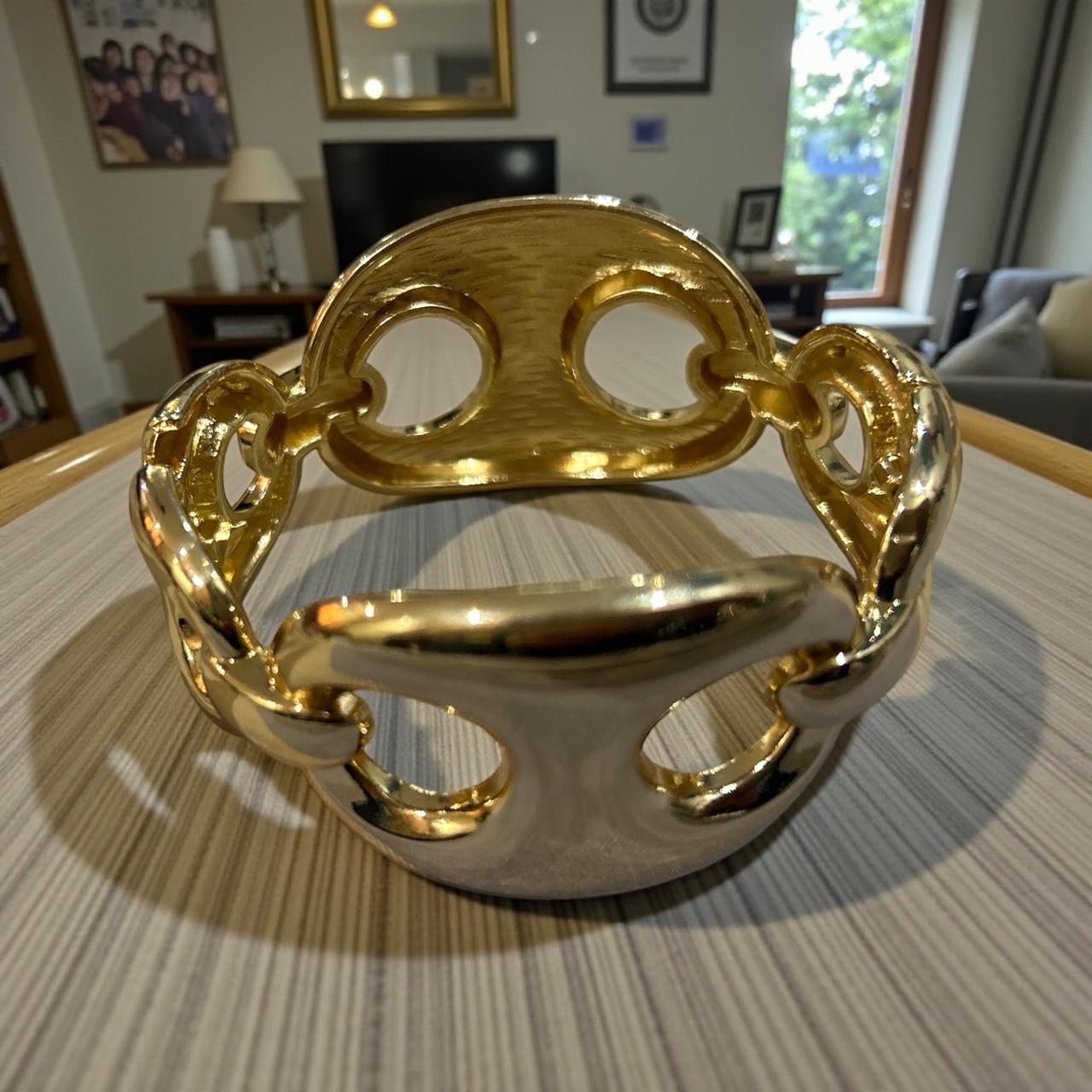 classy gold bangle