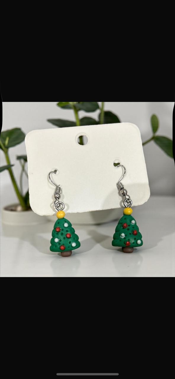 Christmas tree earring