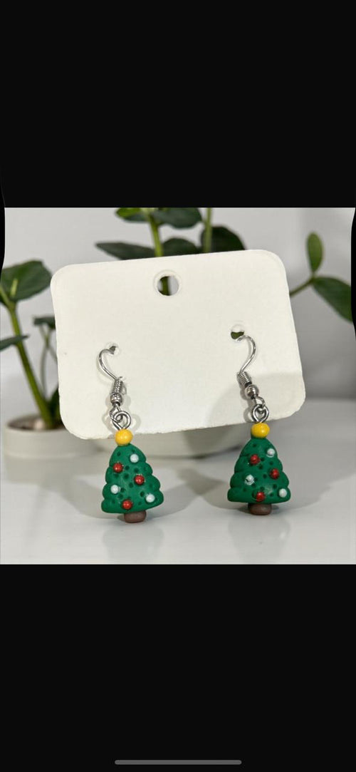 Christmas tree earring