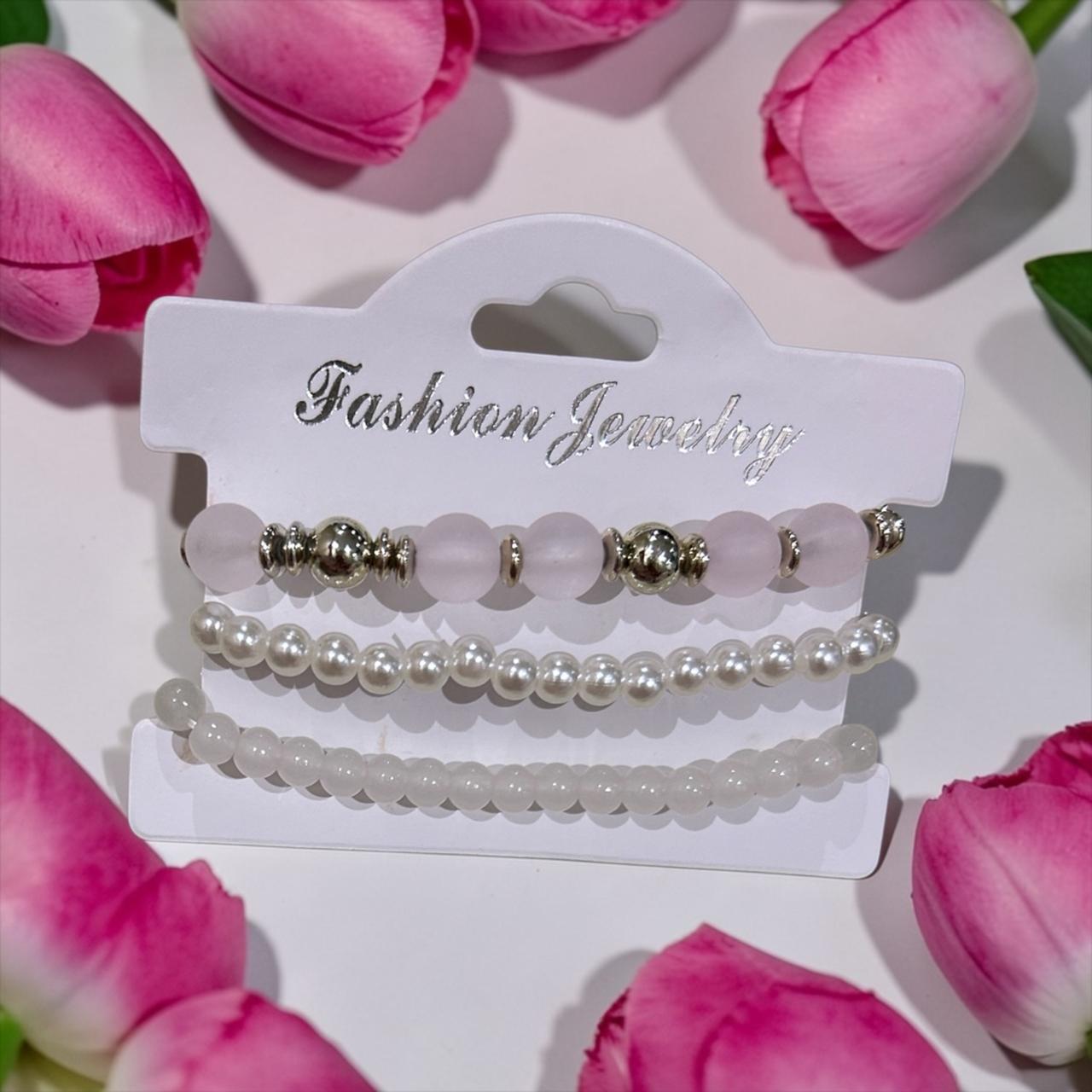 Set of white bracelets