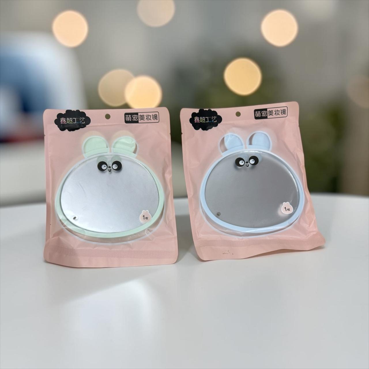 Masterpiece MIRROR Perfect for Hairstyle and Holding items