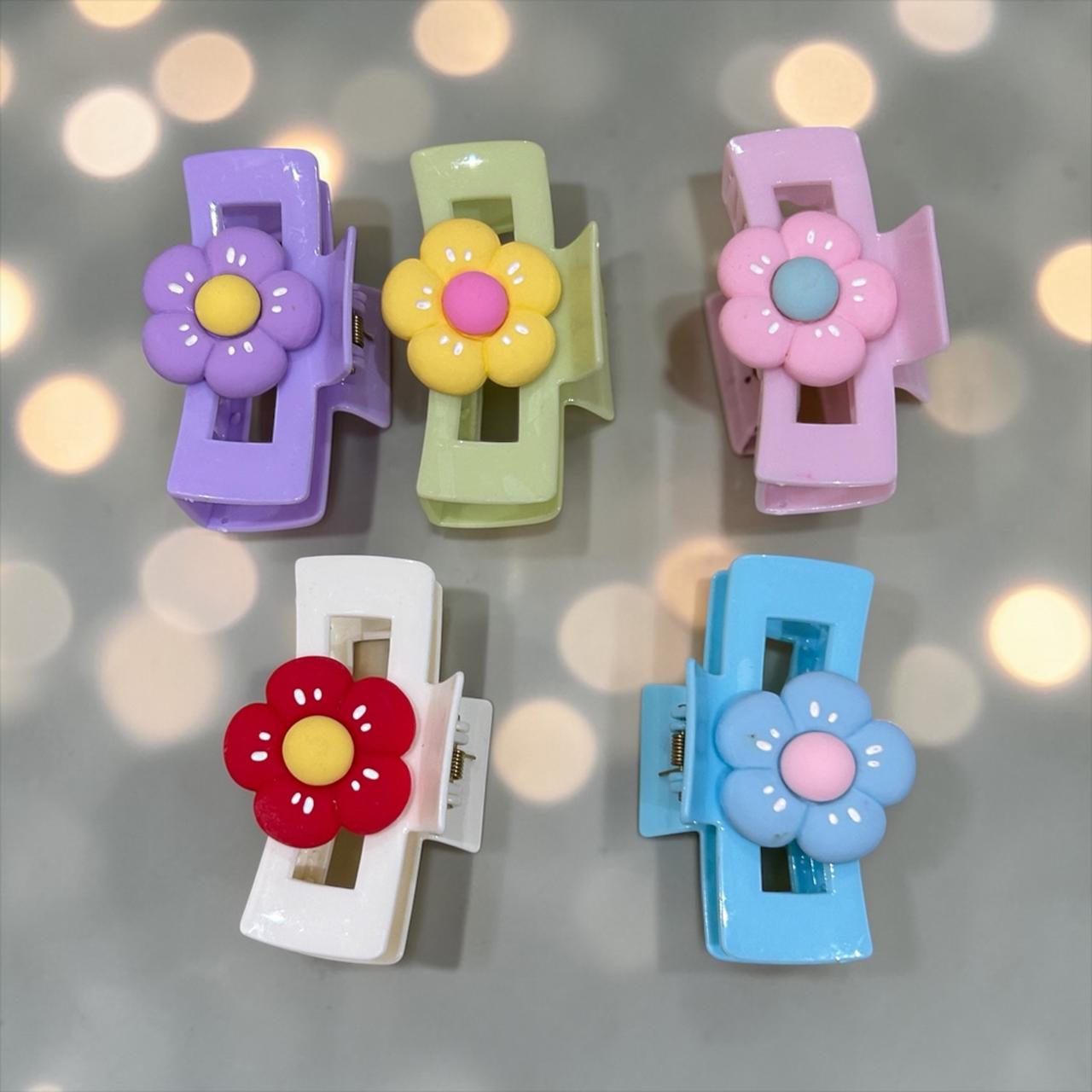 Stylish Flower Hair Claws