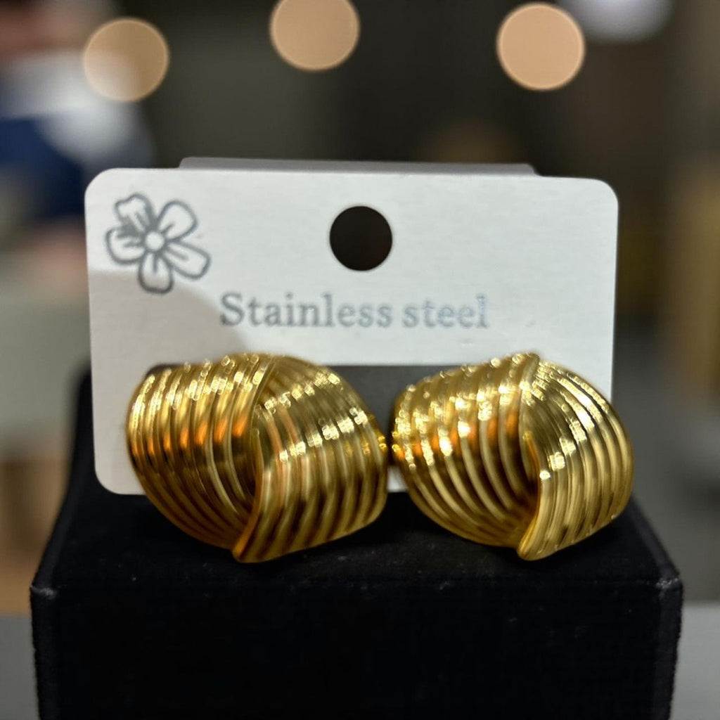Stainless-steel earing